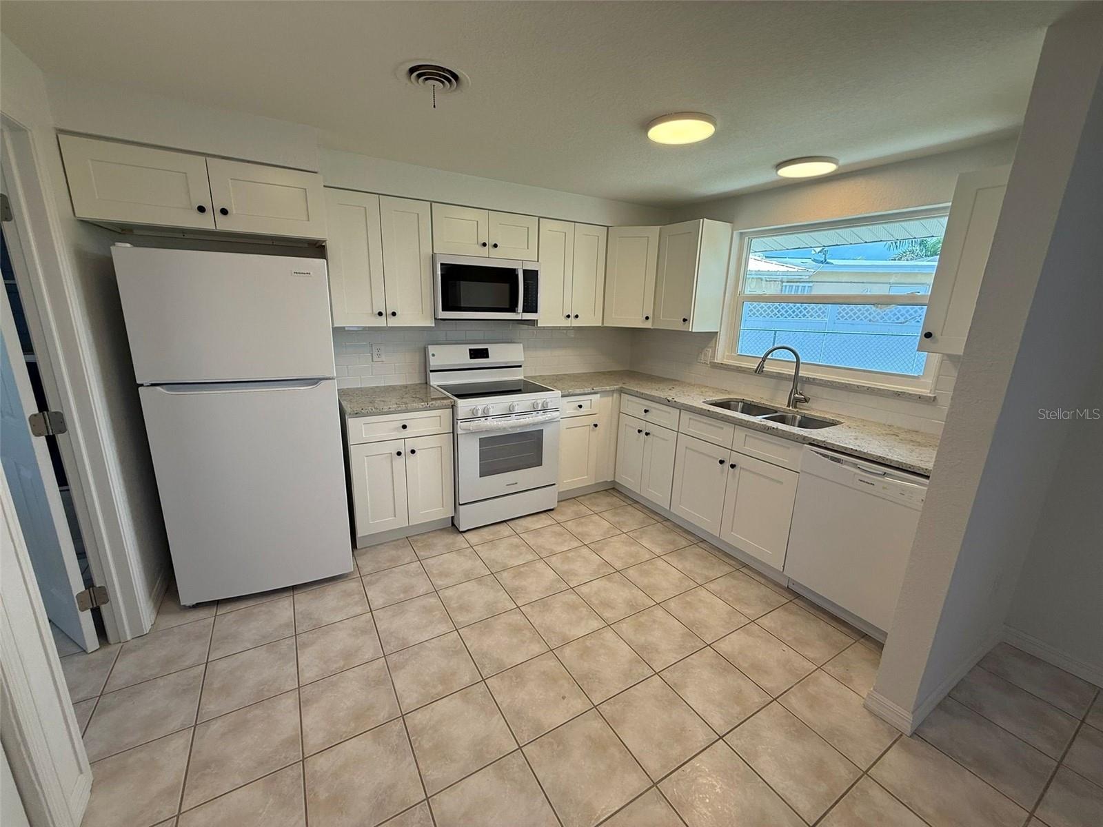 PORT CHARLOTTE SEC 039 - Residential Lease