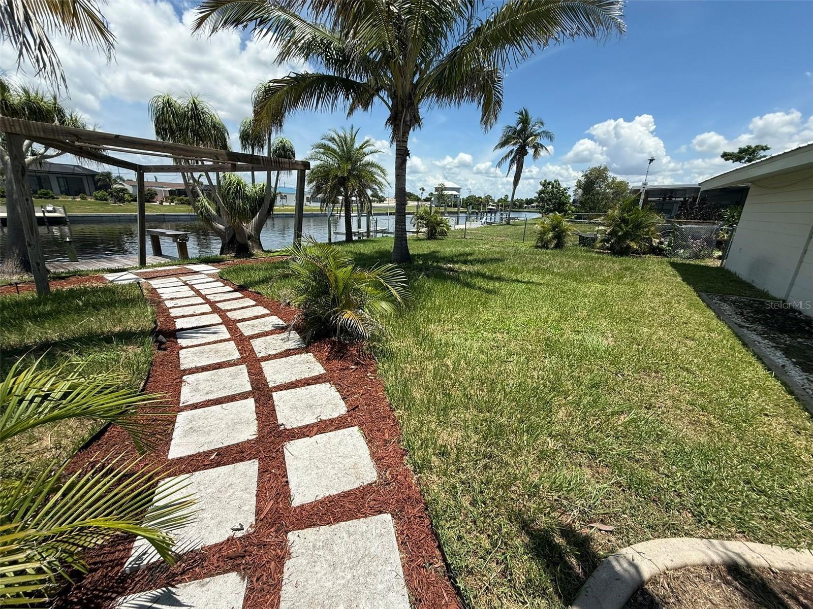 PORT CHARLOTTE SEC 039 - Residential Lease