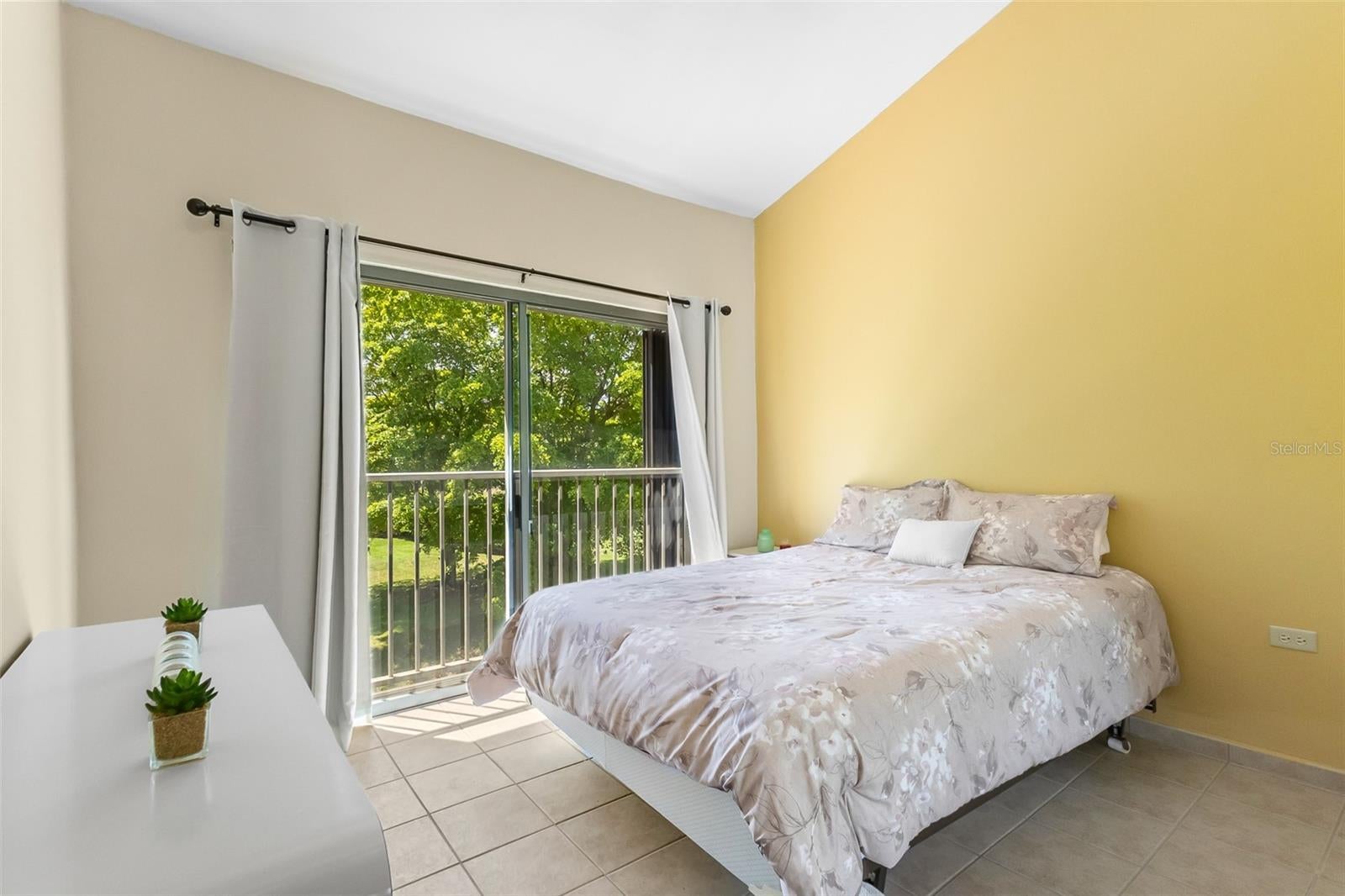 150 PALMAS DRIVE 124