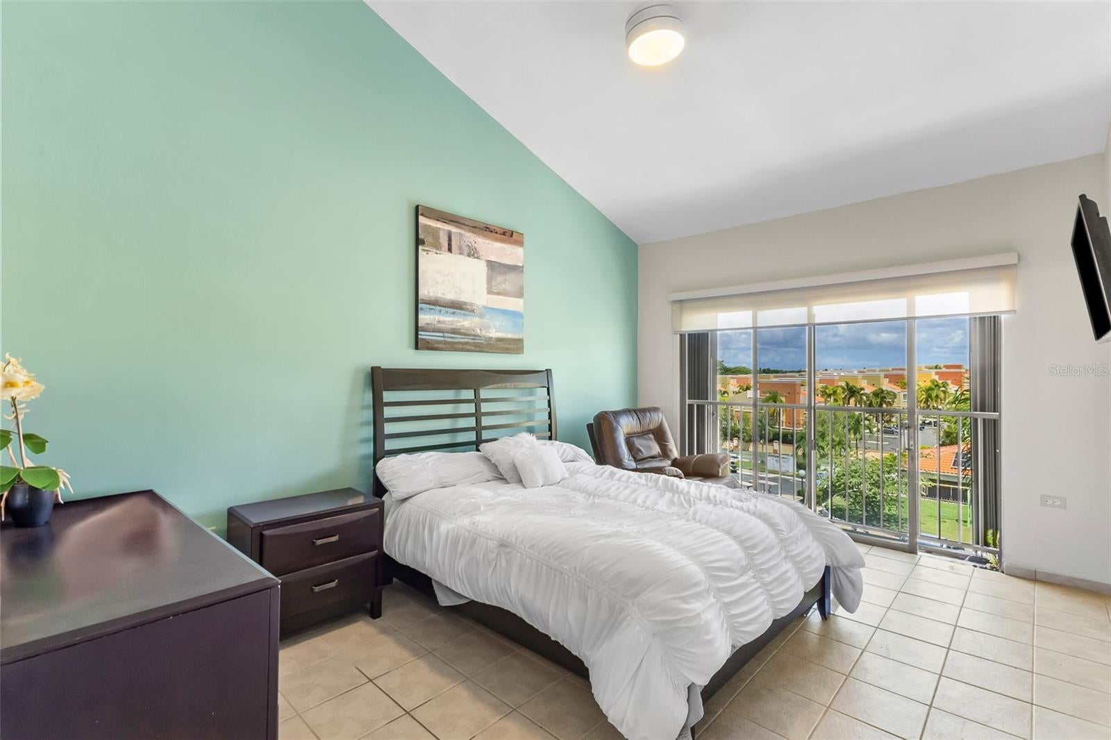 150 PALMAS DRIVE 124