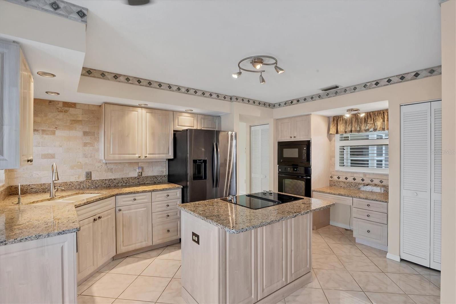 VILLAS OF SOMERSET - Residential