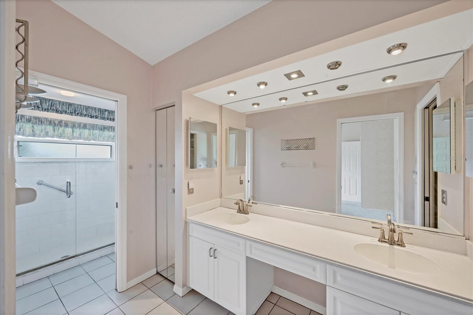 VILLAS OF SOMERSET - Residential