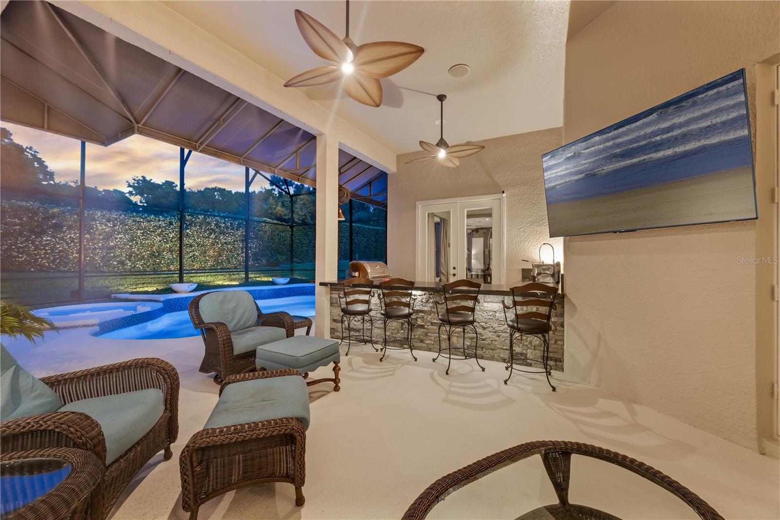 SUNSET BAY - Residential