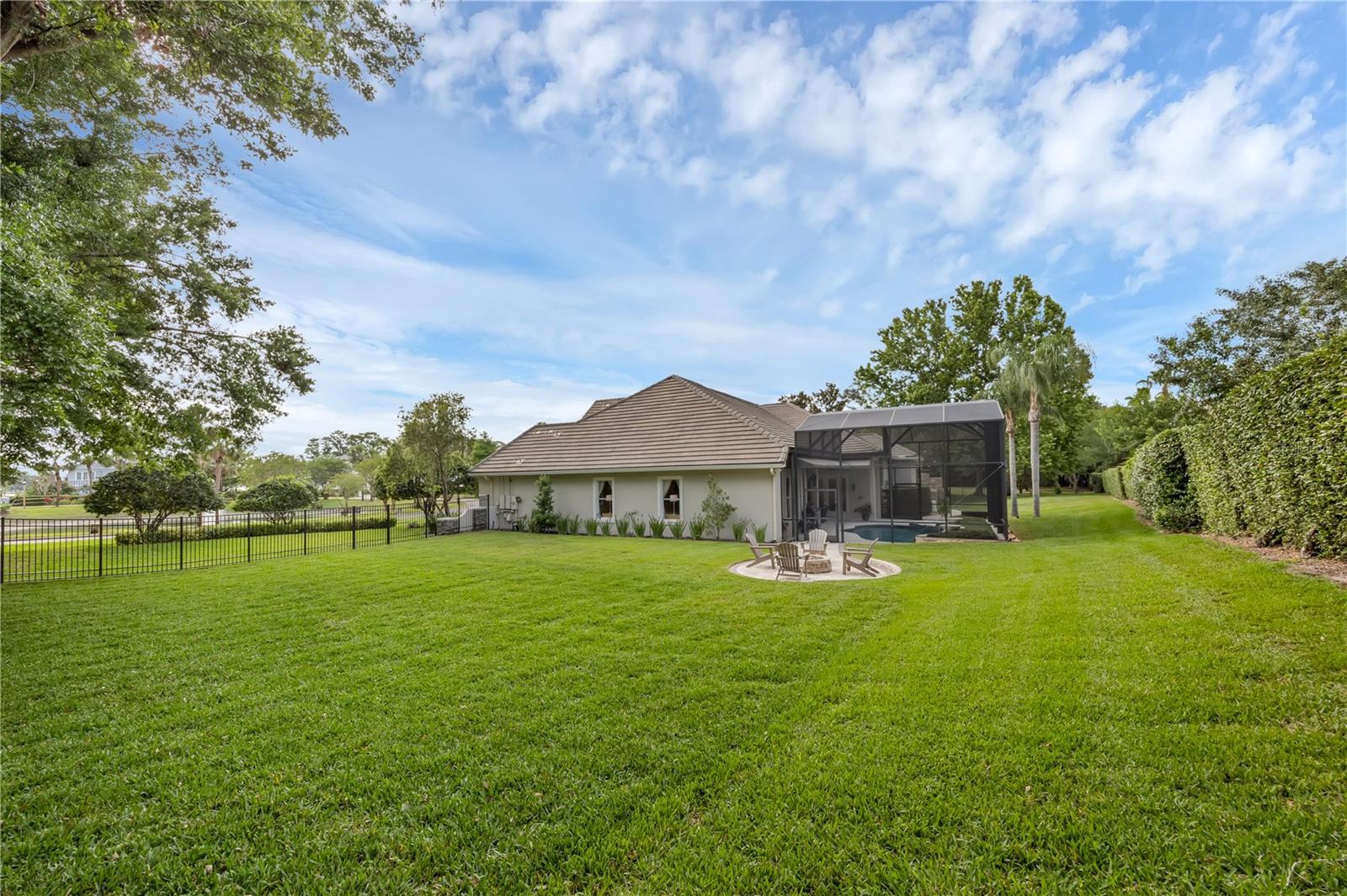 SUNSET BAY - Residential