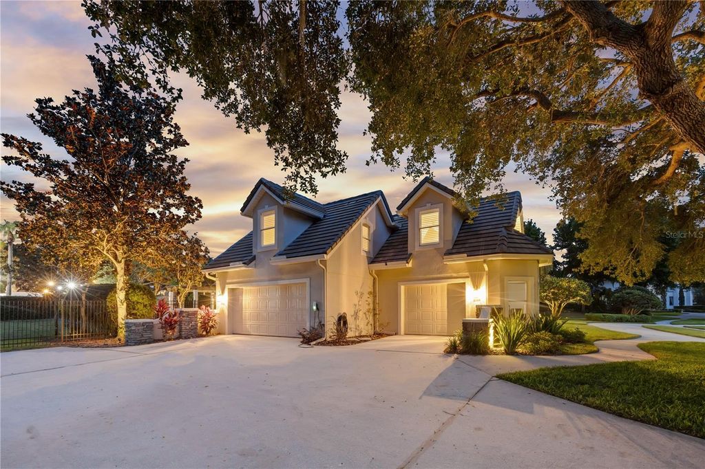 Photo of 5025 Down Point Lane, Windermere, FL 34786 (MLS # O6307013)