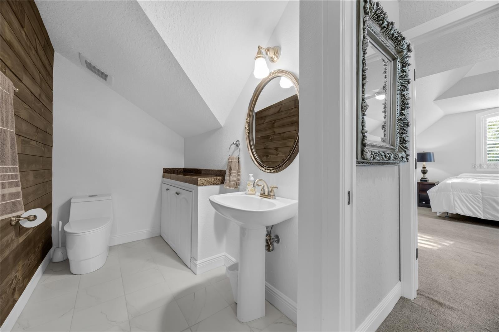 SUNSET BAY - Residential