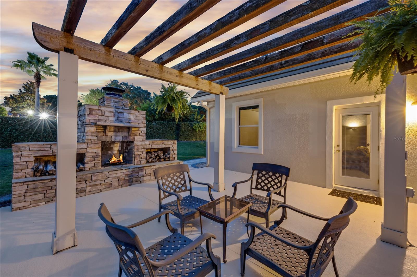 SUNSET BAY - Residential