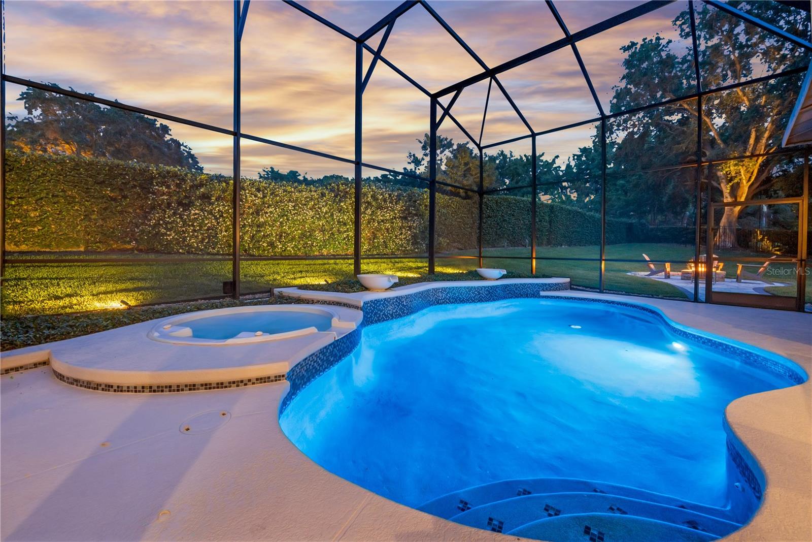 SUNSET BAY - Residential