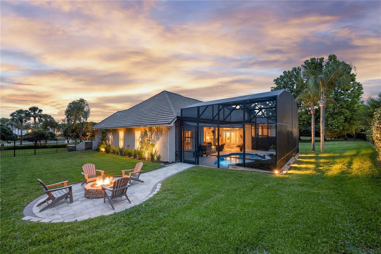 SUNSET BAY - Residential