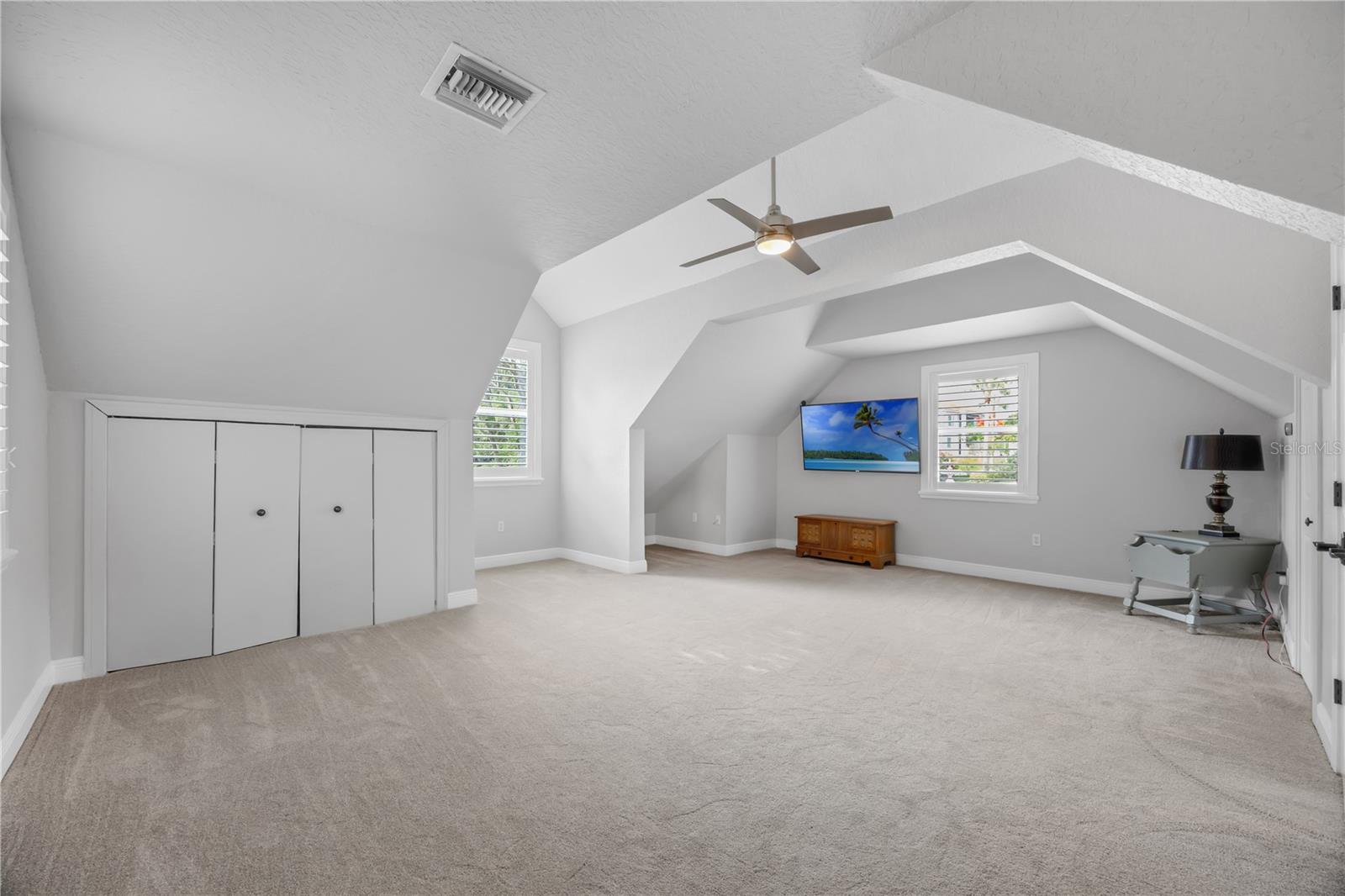 SUNSET BAY - Residential