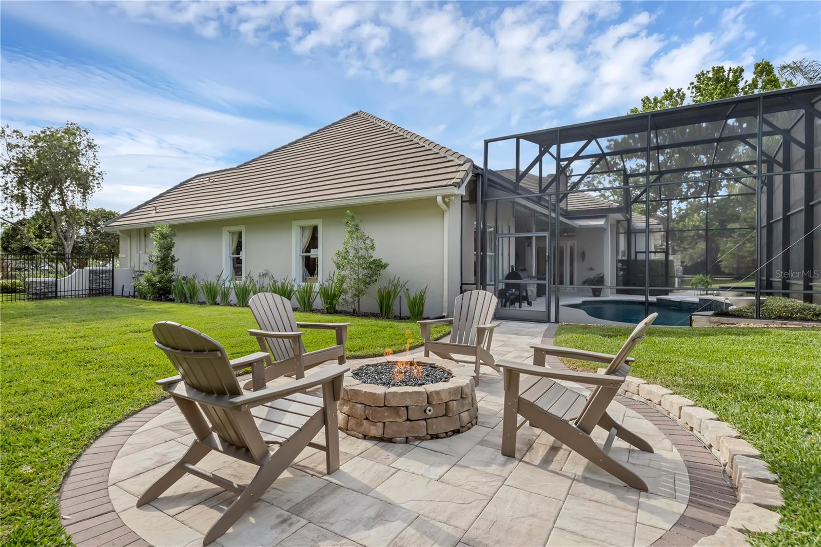 SUNSET BAY - Residential