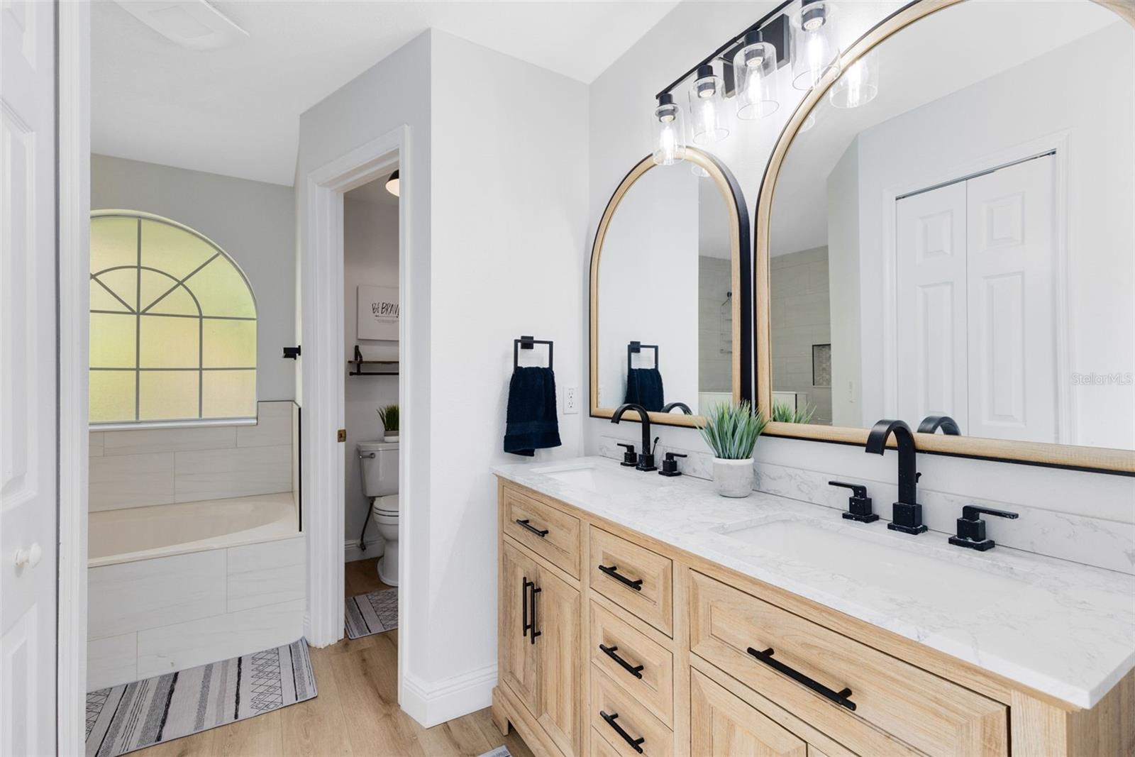 OSCEOLA BLUFF NORTH 5 ACRE DEV 45 PARCELS - Residential