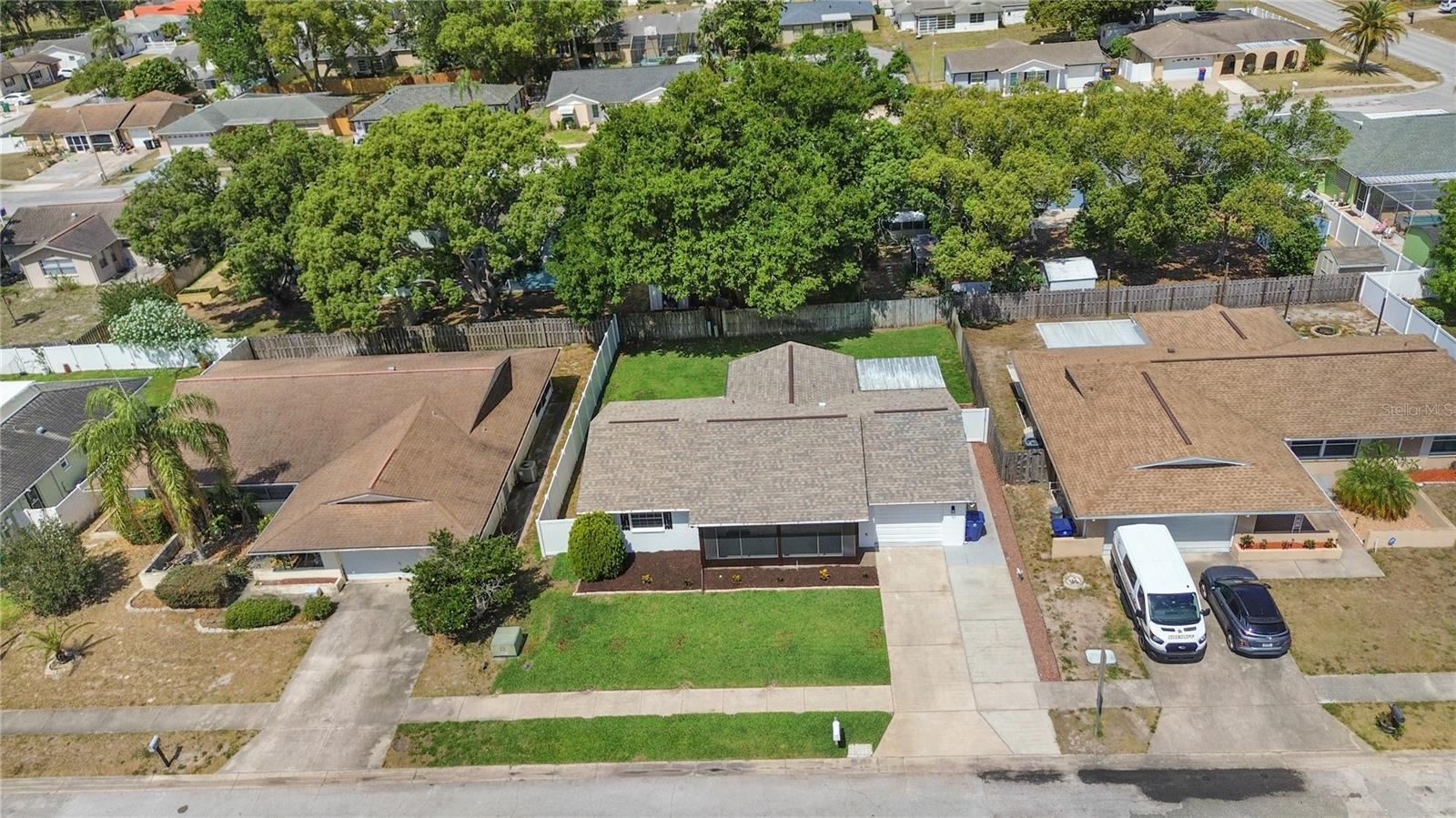 COLONIAL HILLS - Residential