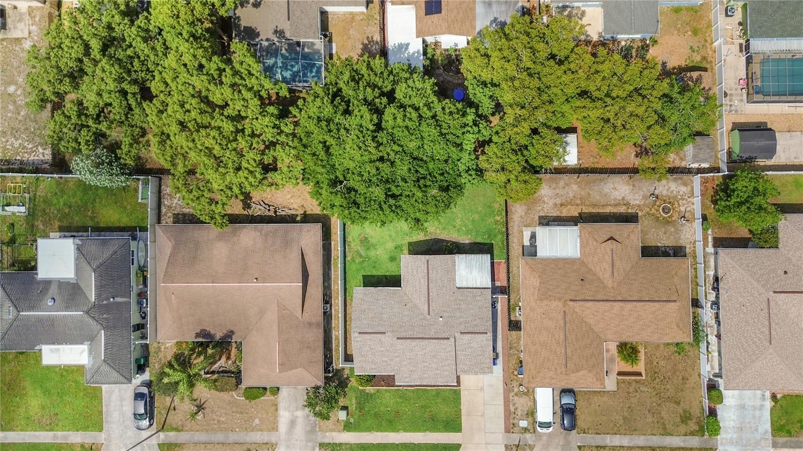 COLONIAL HILLS - Residential