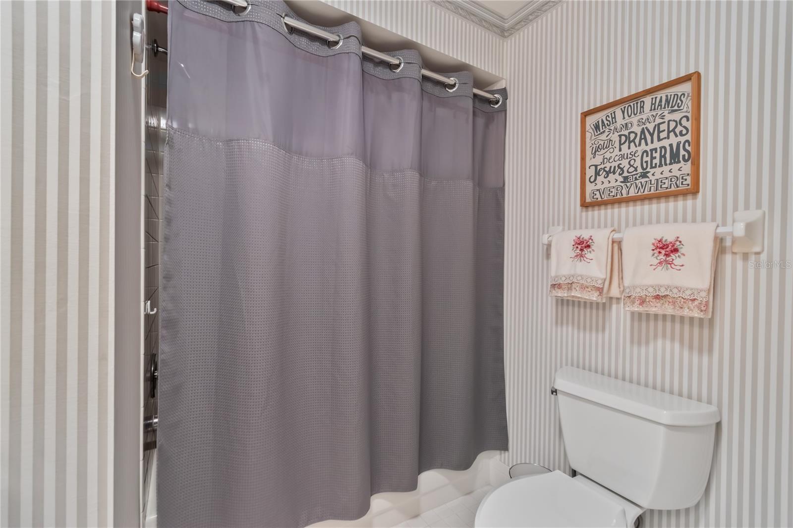 SPRUCE CRK SOUTH 08 - Residential