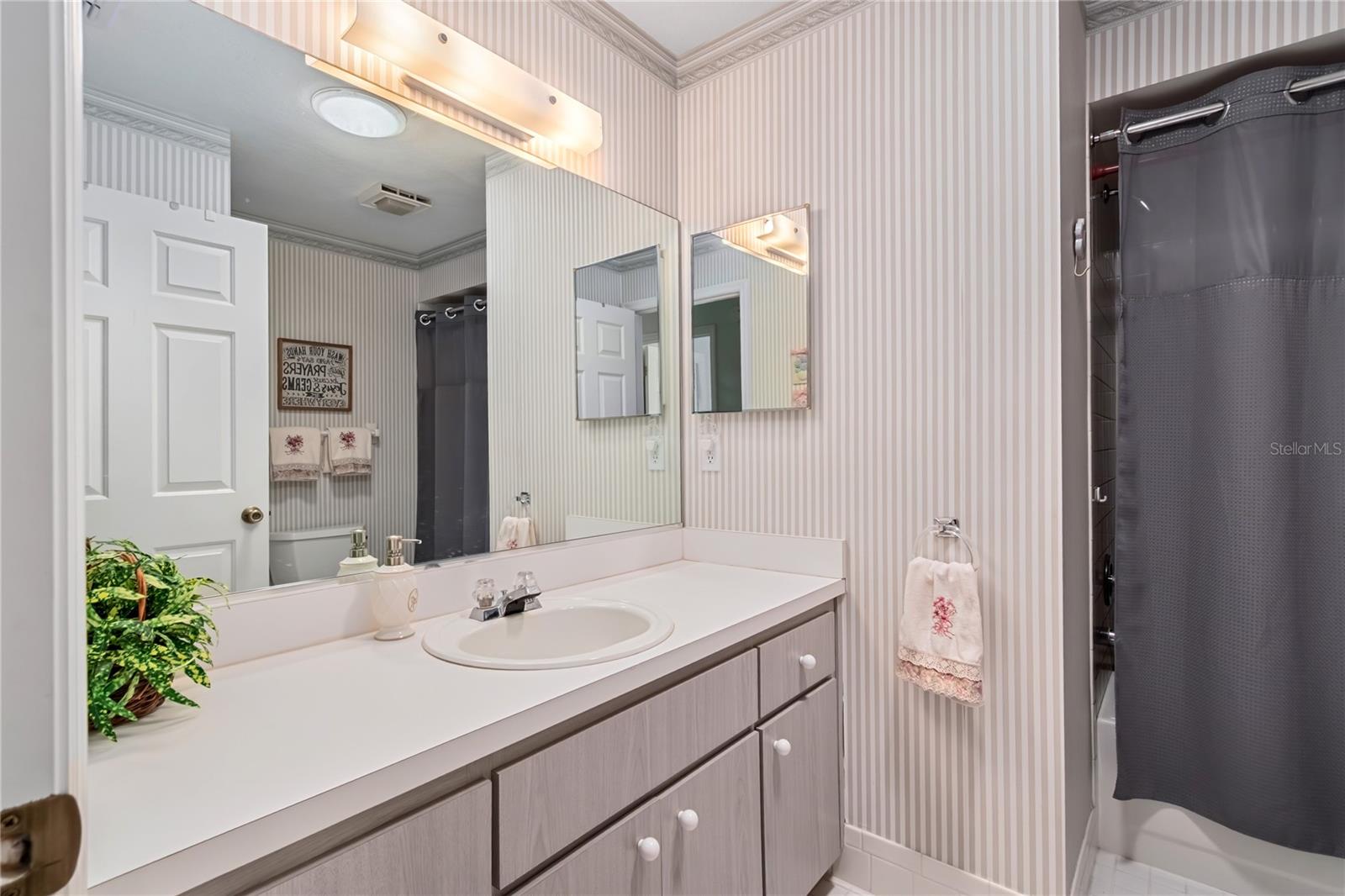 SPRUCE CRK SOUTH 08 - Residential