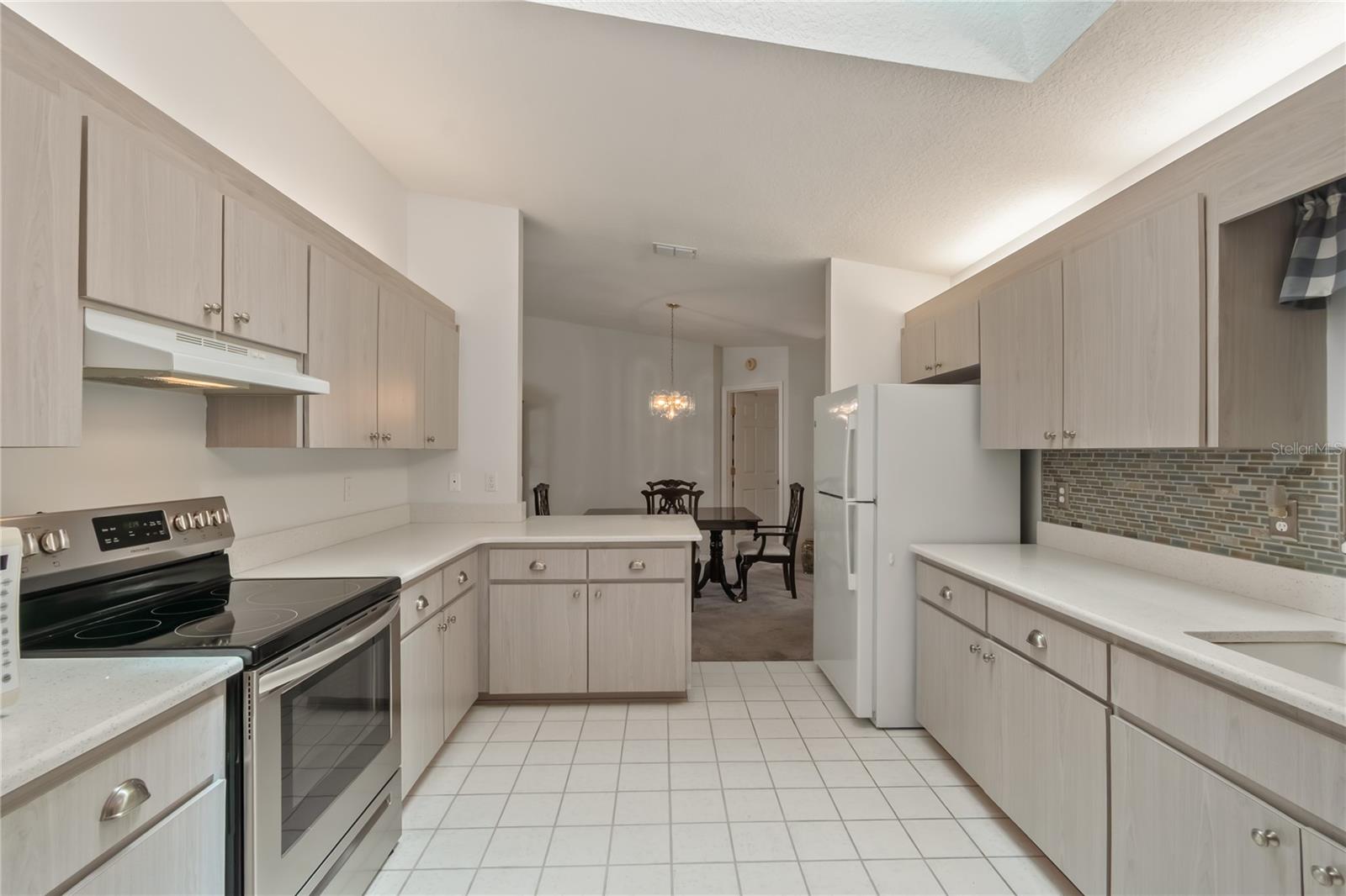 SPRUCE CRK SOUTH 08 - Residential