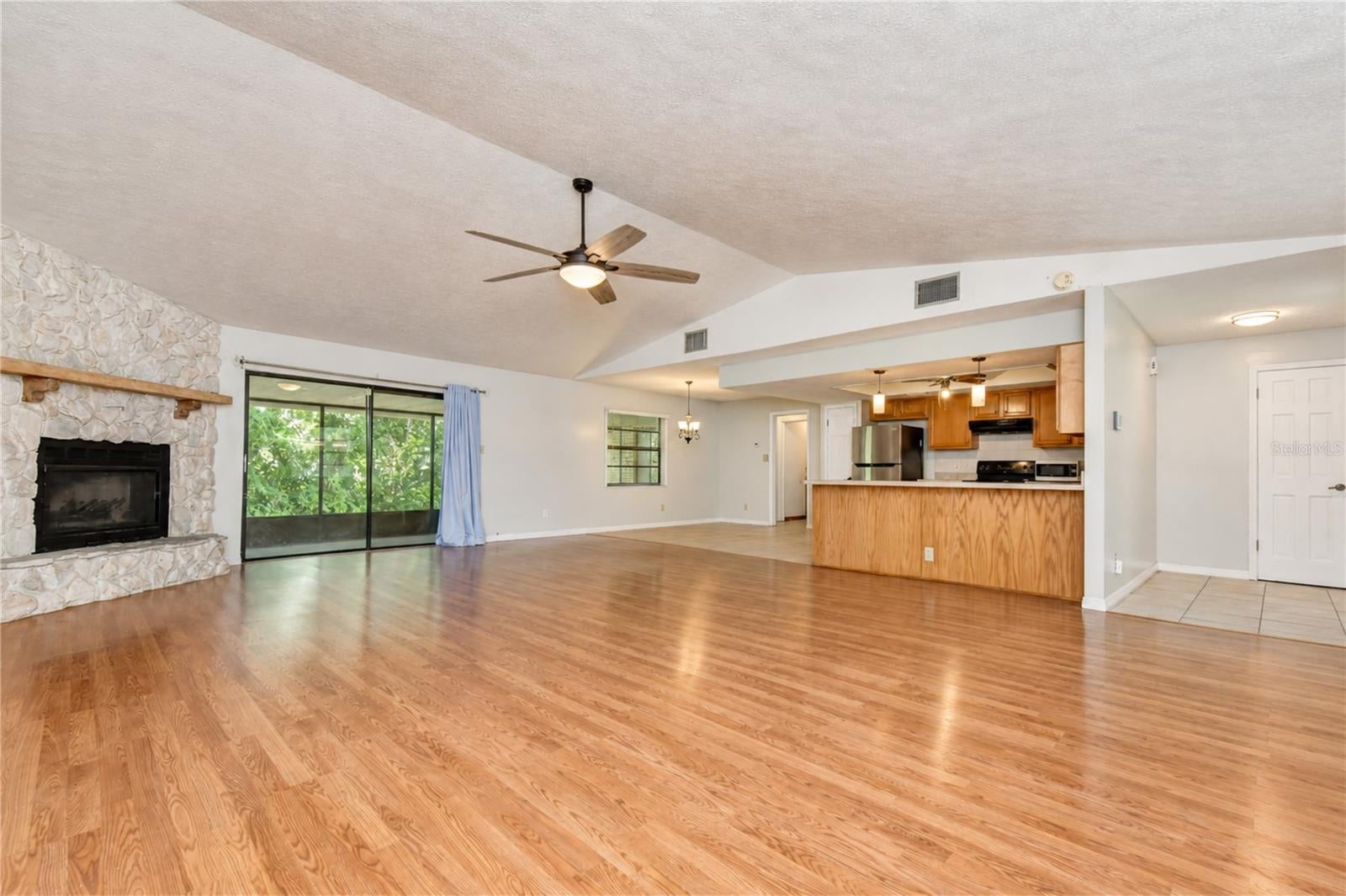 716 WESTWOOD DRIVE