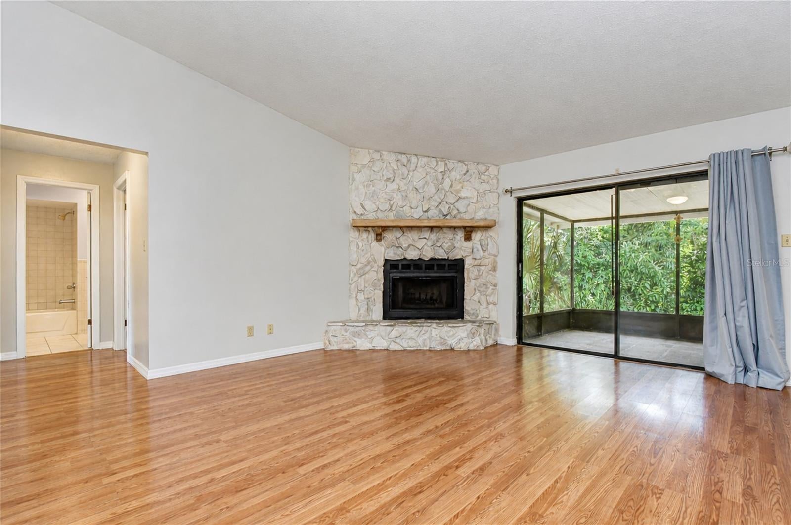 716 WESTWOOD DRIVE