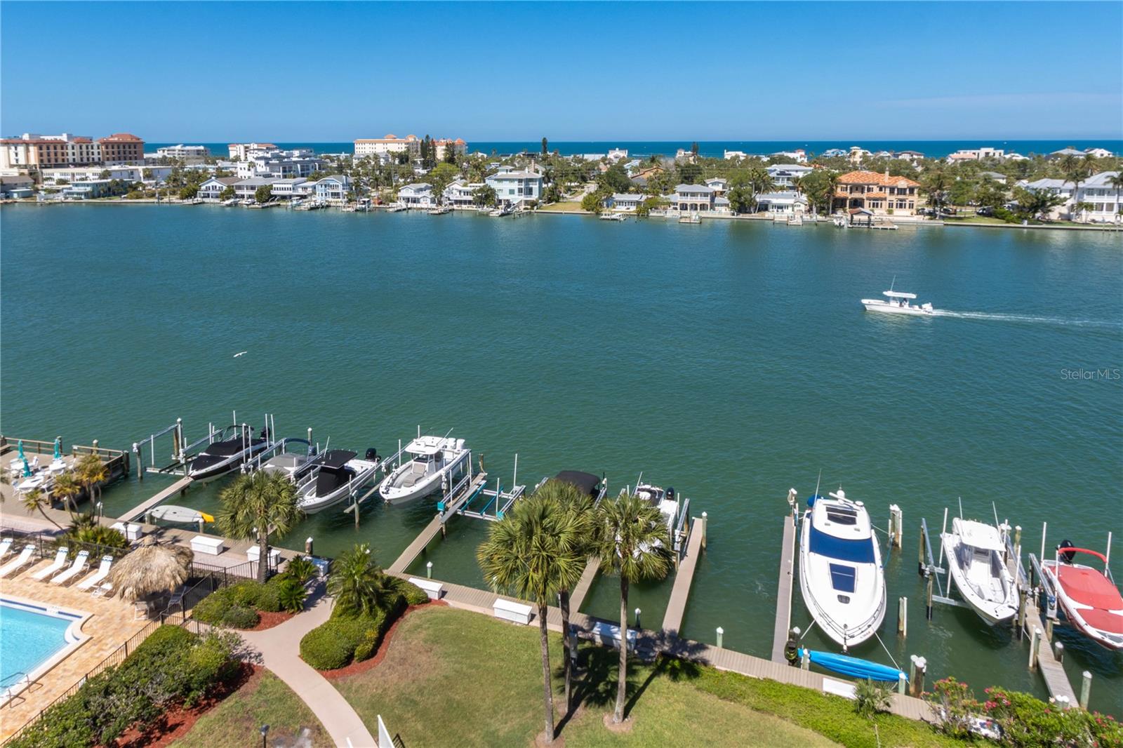 736 ISLAND WAY CONDO - Residential