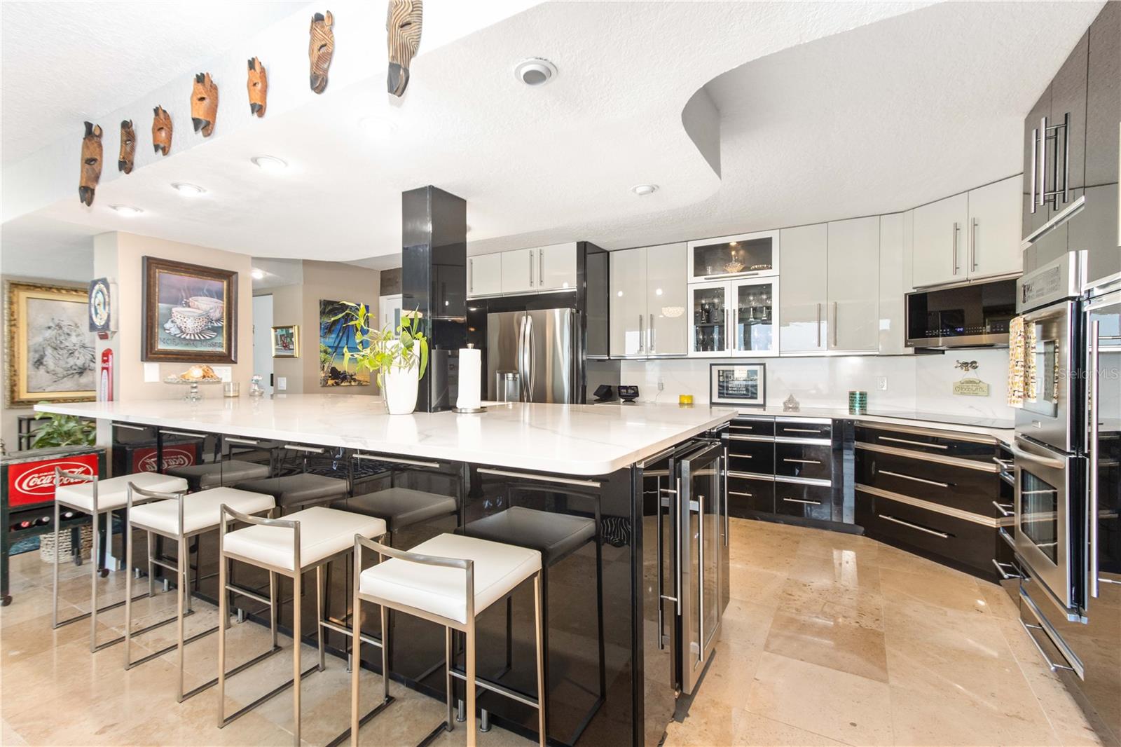 736 ISLAND WAY CONDO - Residential