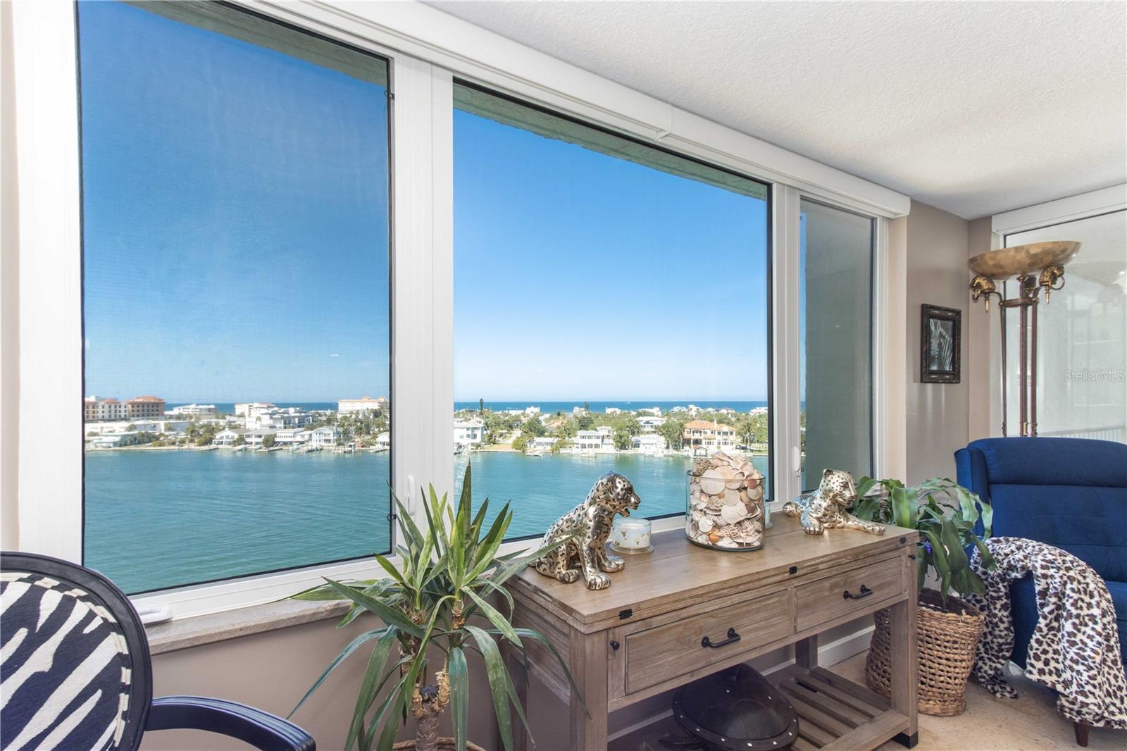 736 ISLAND WAY CONDO - Residential