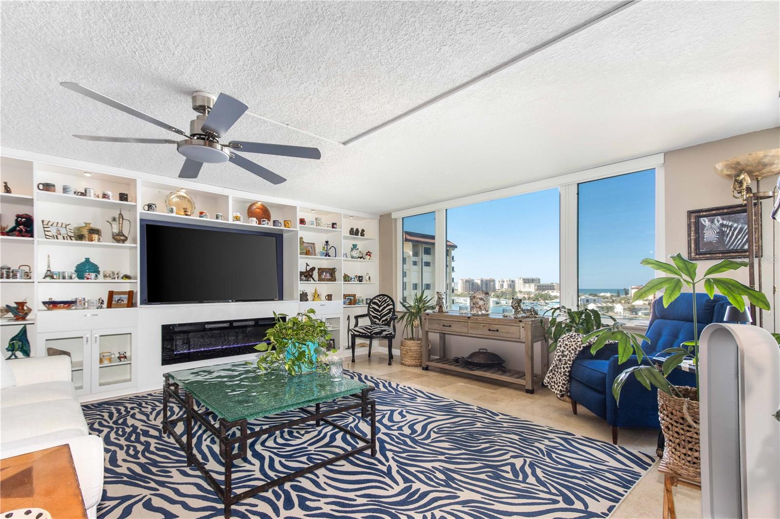736 ISLAND WAY CONDO - Residential