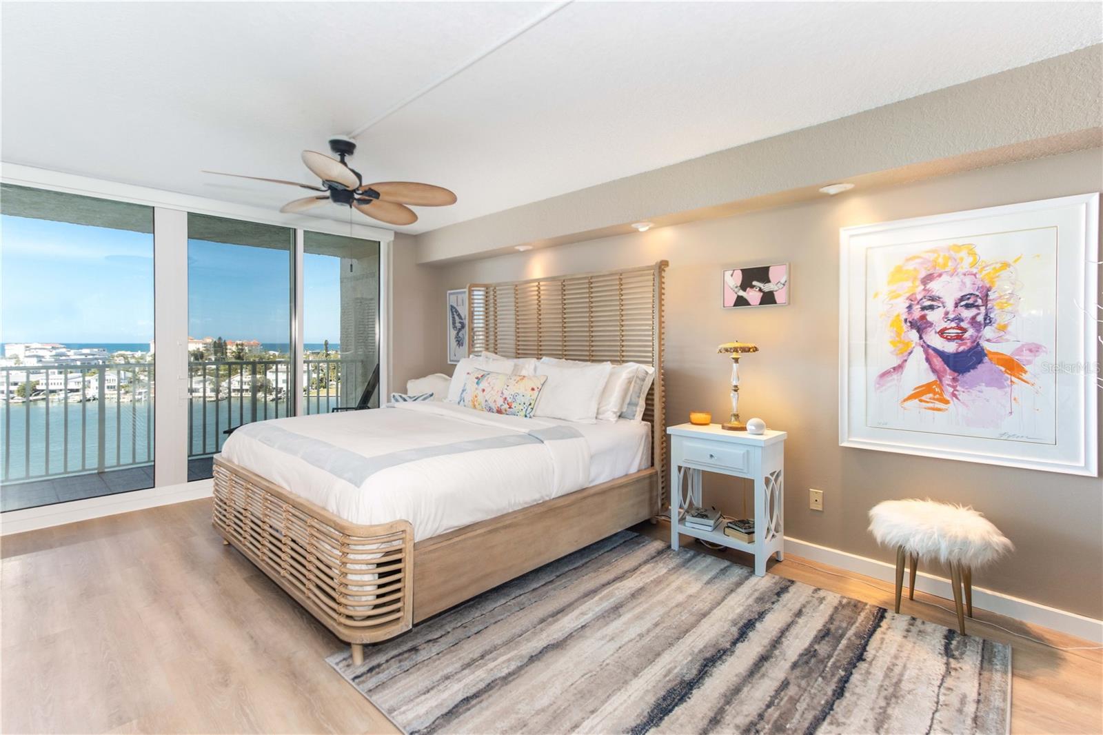 736 ISLAND WAY CONDO - Residential