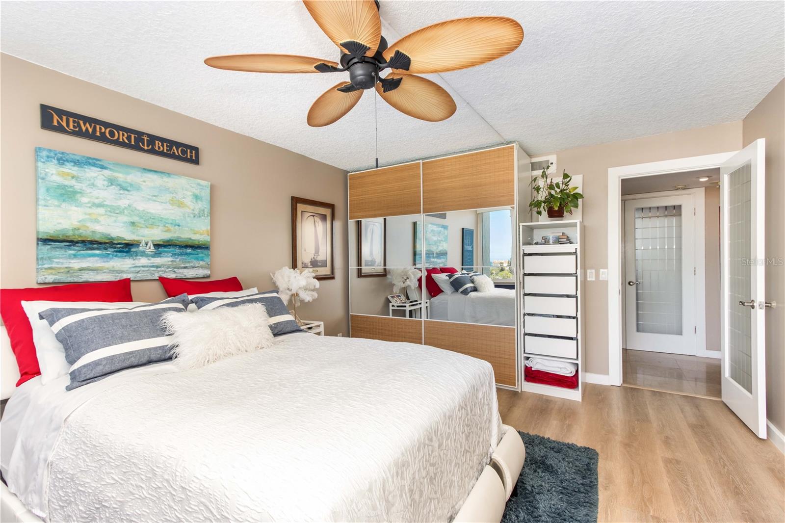 736 ISLAND WAY CONDO - Residential