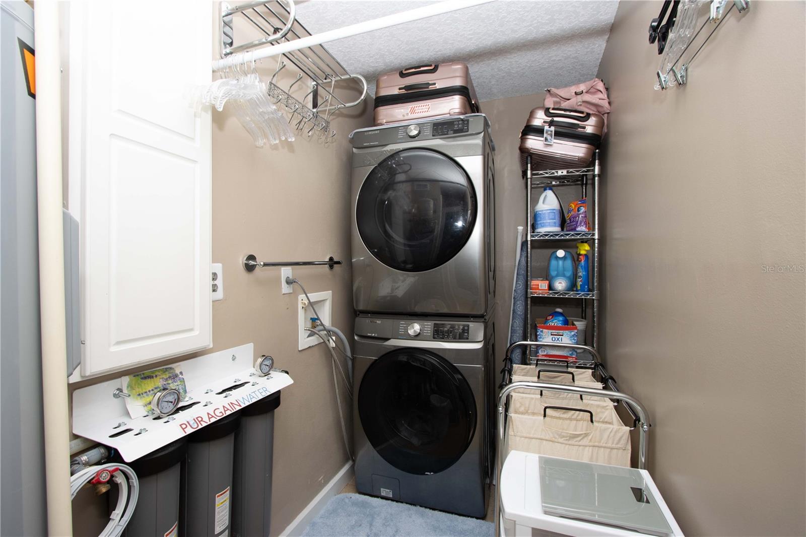 736 ISLAND WAY CONDO - Residential
