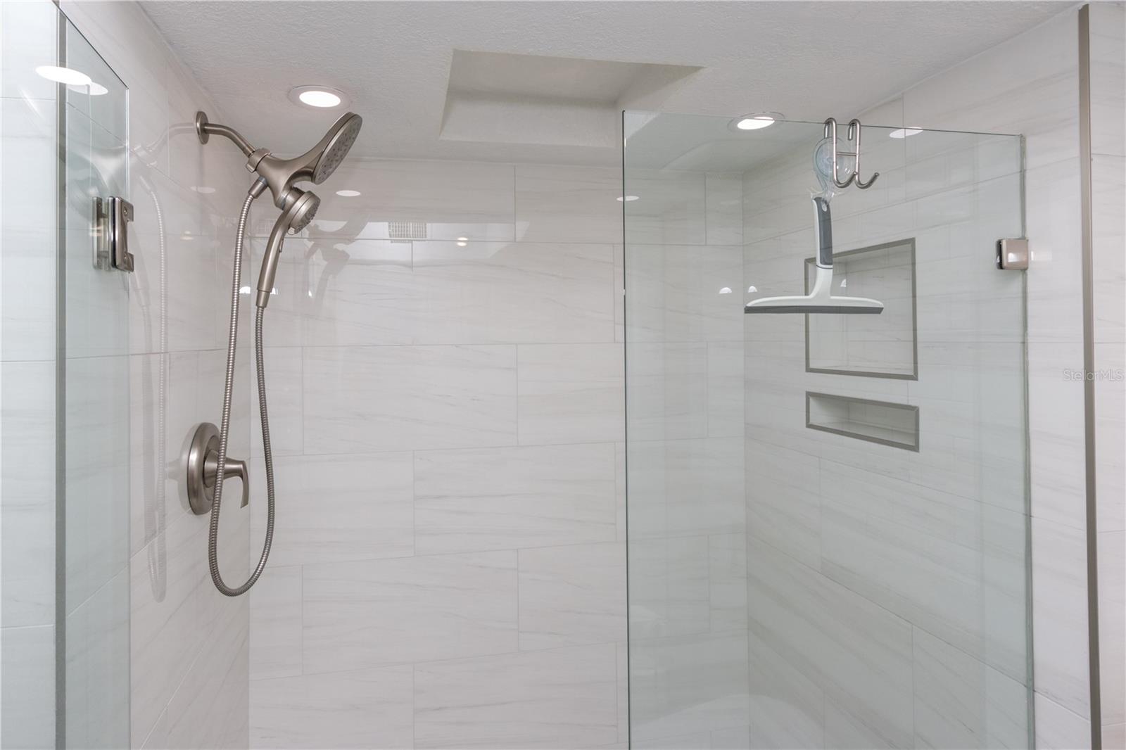 736 ISLAND WAY CONDO - Residential