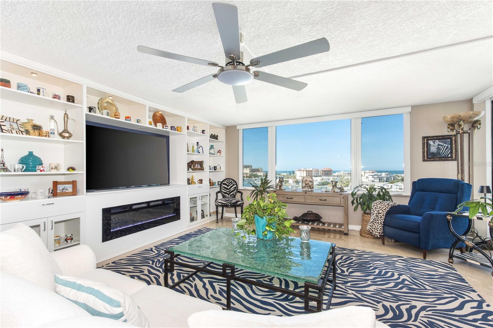 736 ISLAND WAY CONDO - Residential