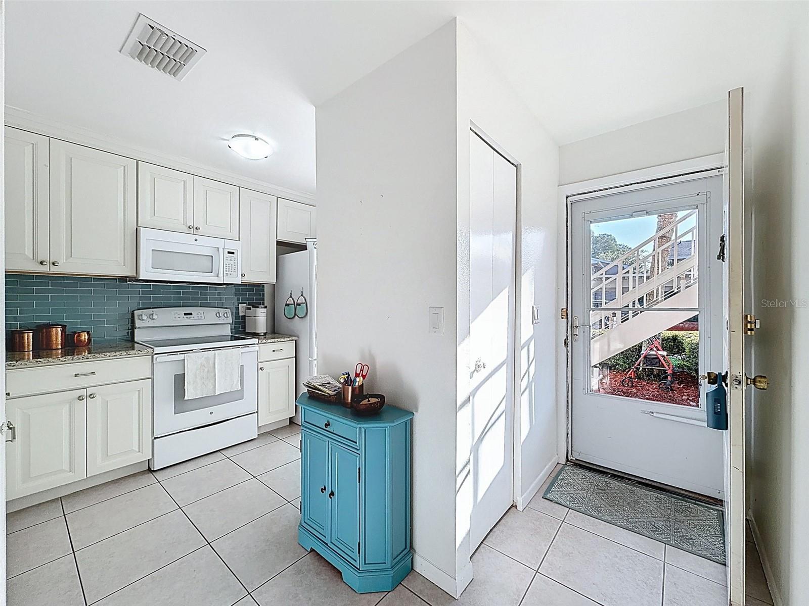 SUNNYBROOK CONDO 03 - Residential