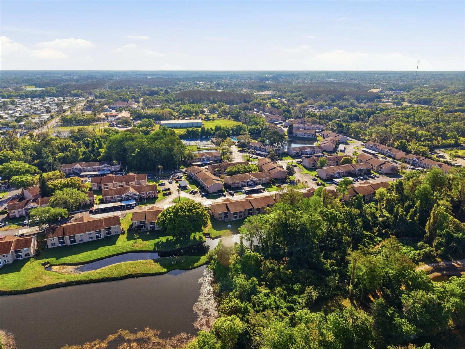 SUNNYBROOK CONDO 03 - Residential