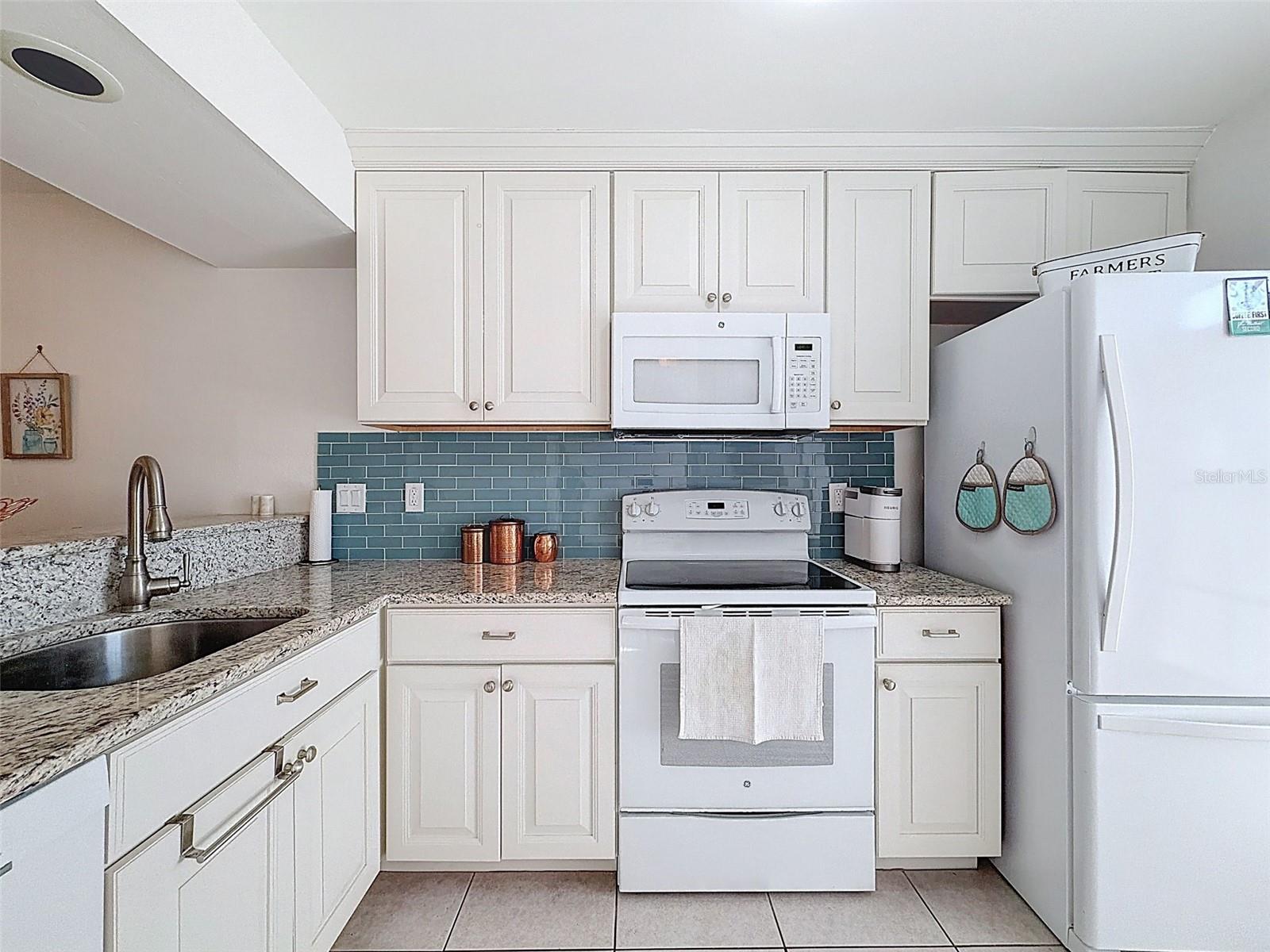 SUNNYBROOK CONDO 03 - Residential