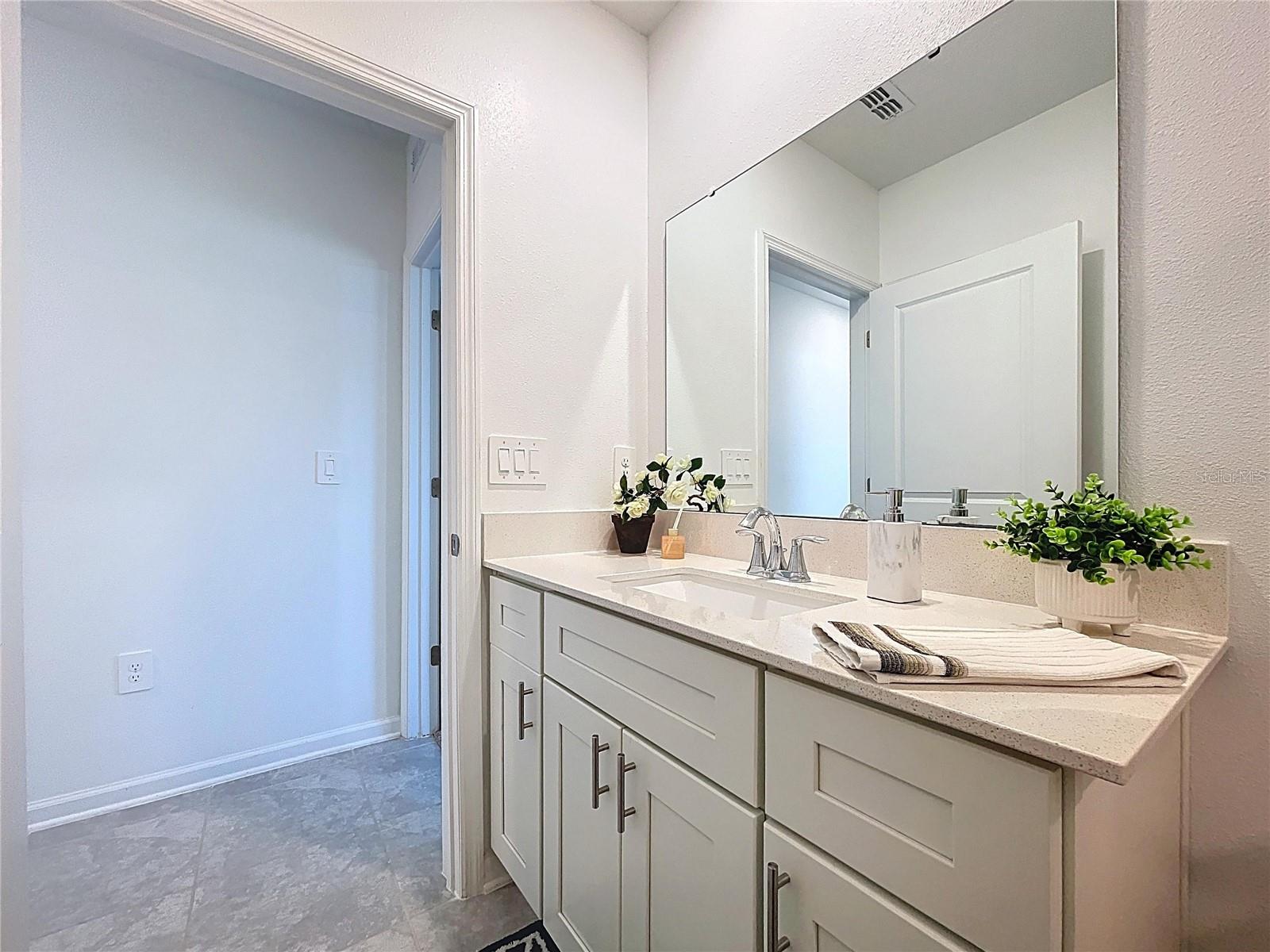 RANCHES/LK MCLEOD II - Residential Lease