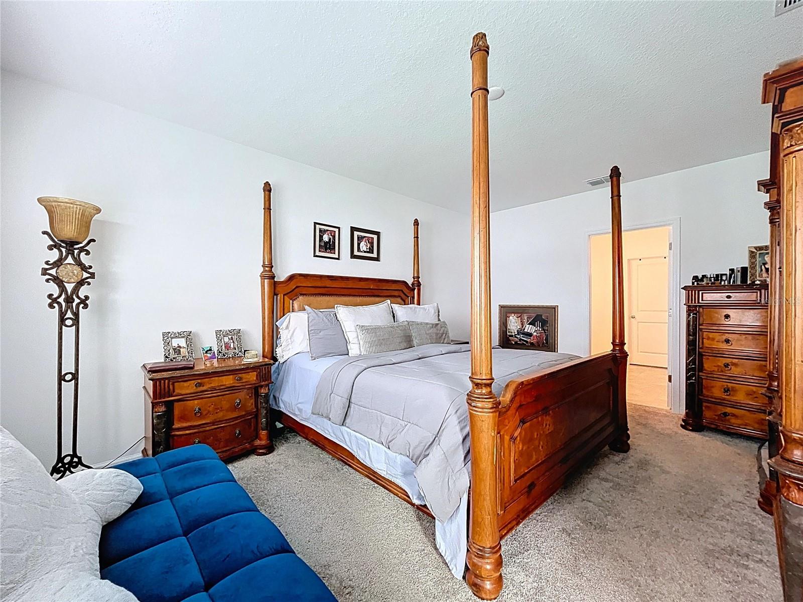 RANCHES/LK MCLEOD II - Residential Lease