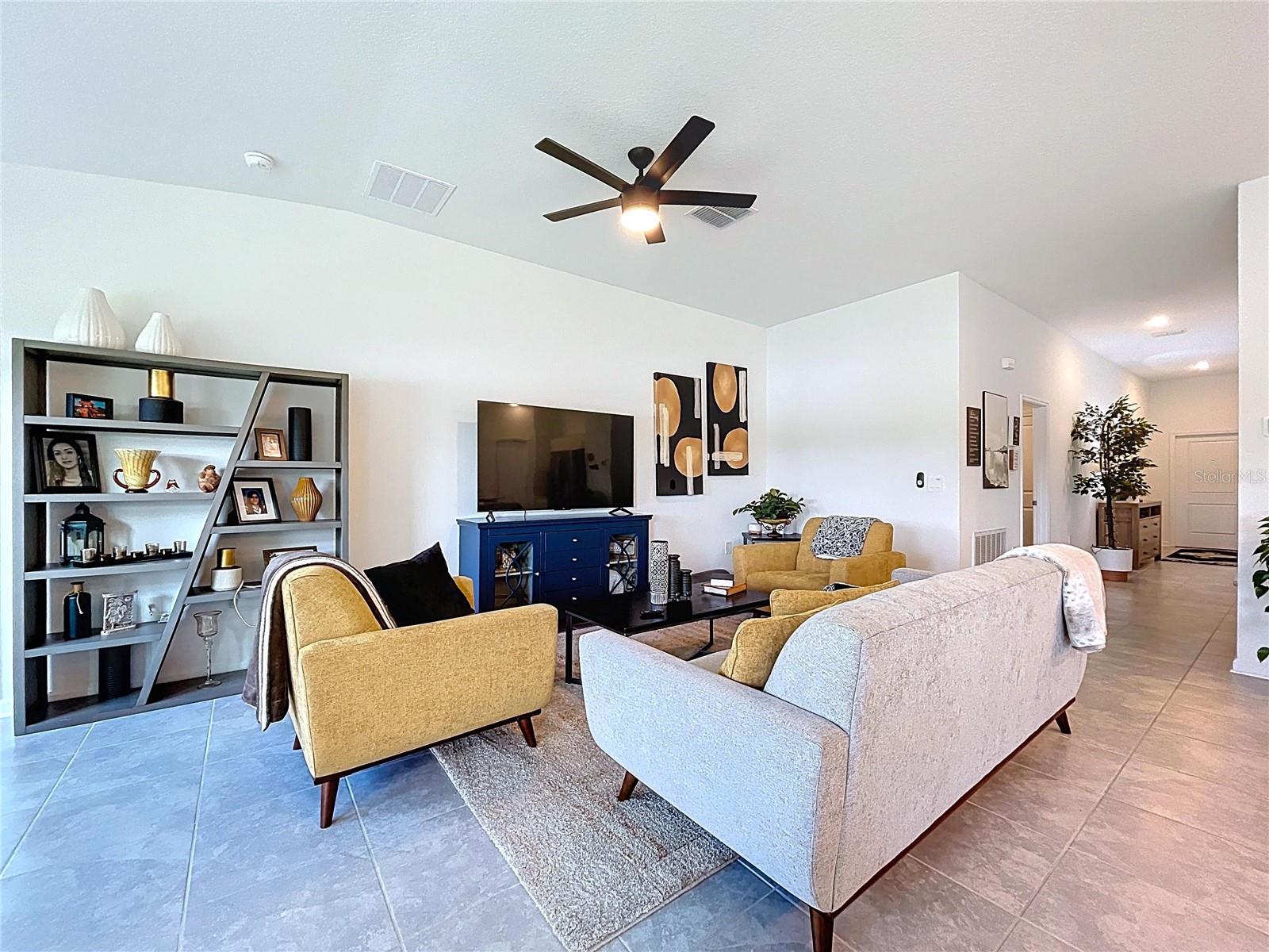 RANCHES/LK MCLEOD II - Residential Lease