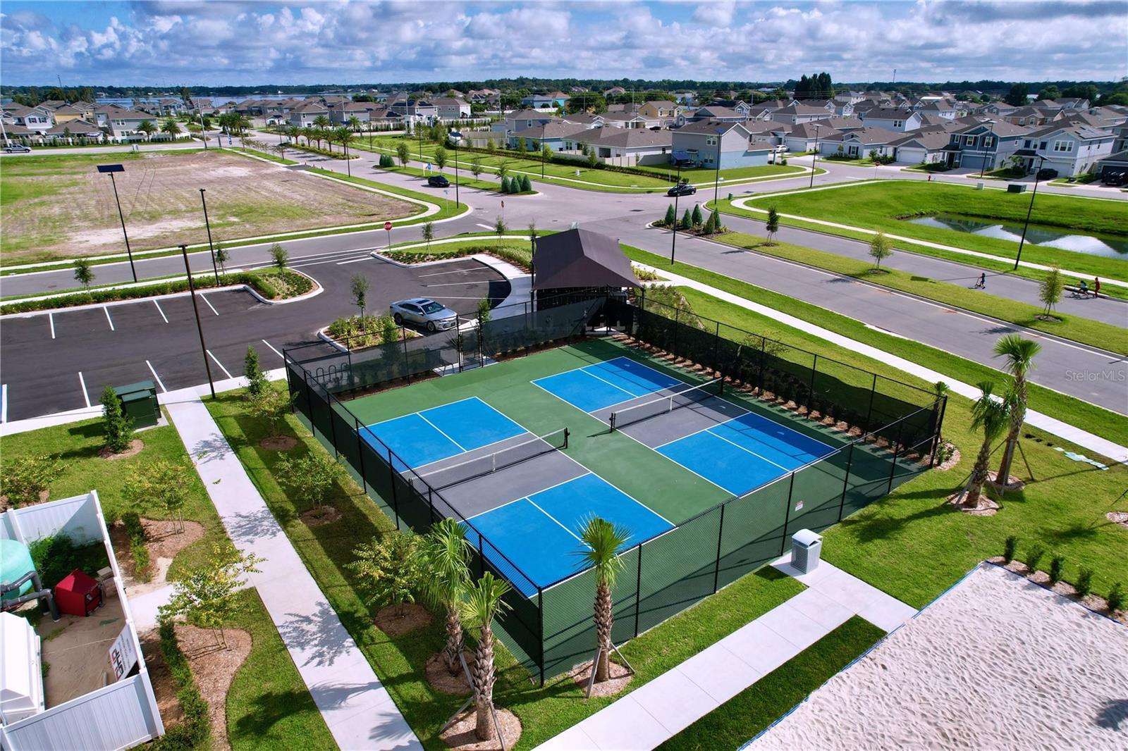RANCHES/LK MCLEOD II - Residential Lease