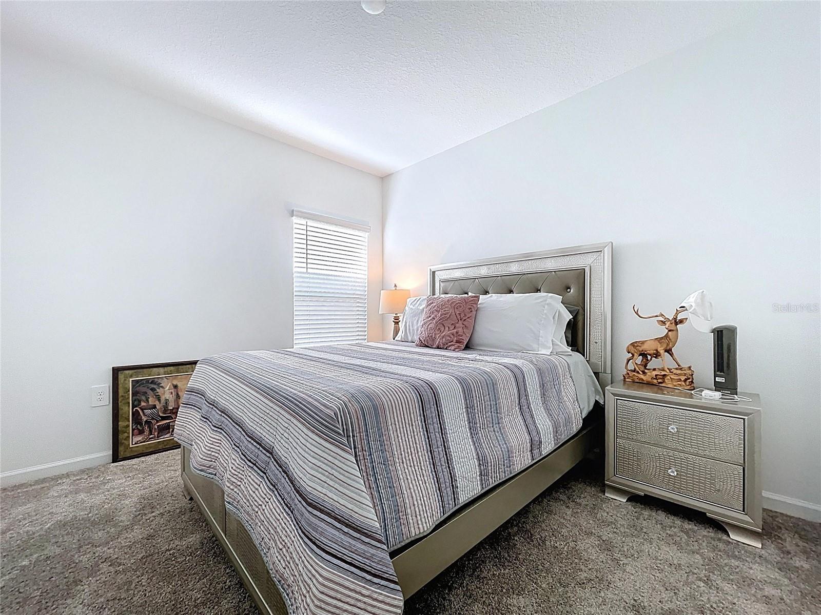 RANCHES/LK MCLEOD II - Residential Lease