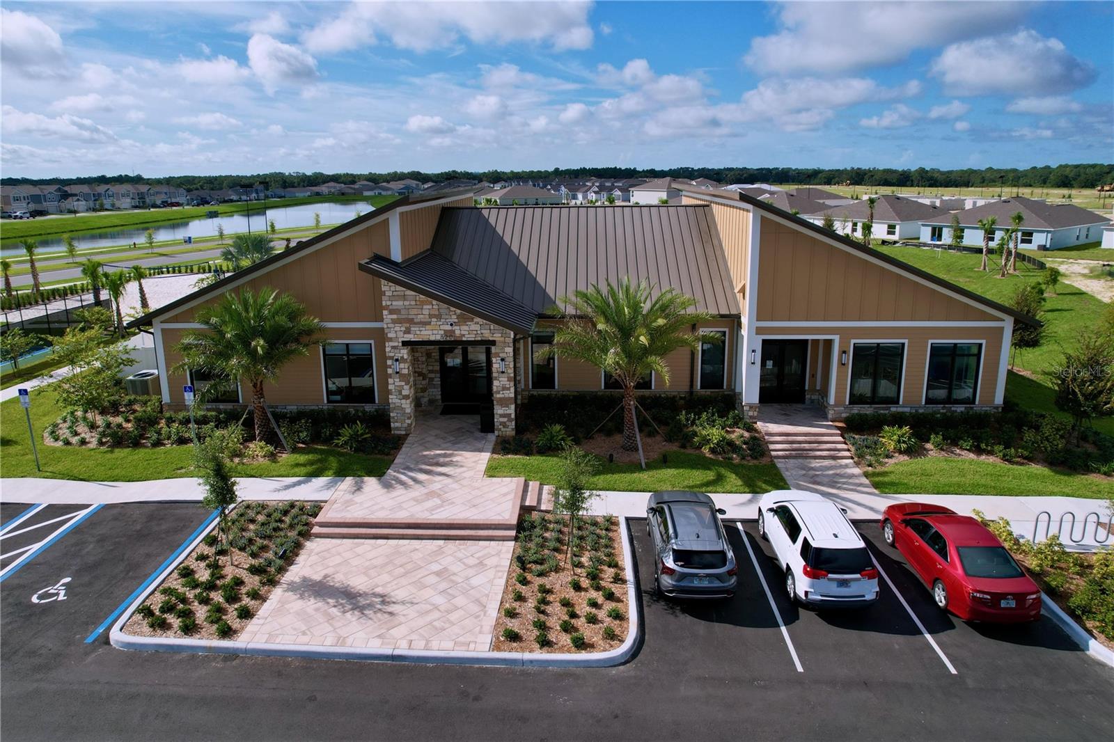 RANCHES/LK MCLEOD II - Residential Lease