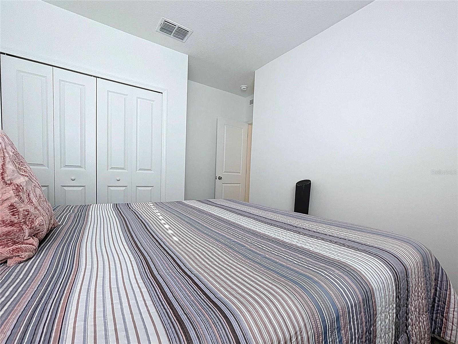RANCHES/LK MCLEOD II - Residential Lease
