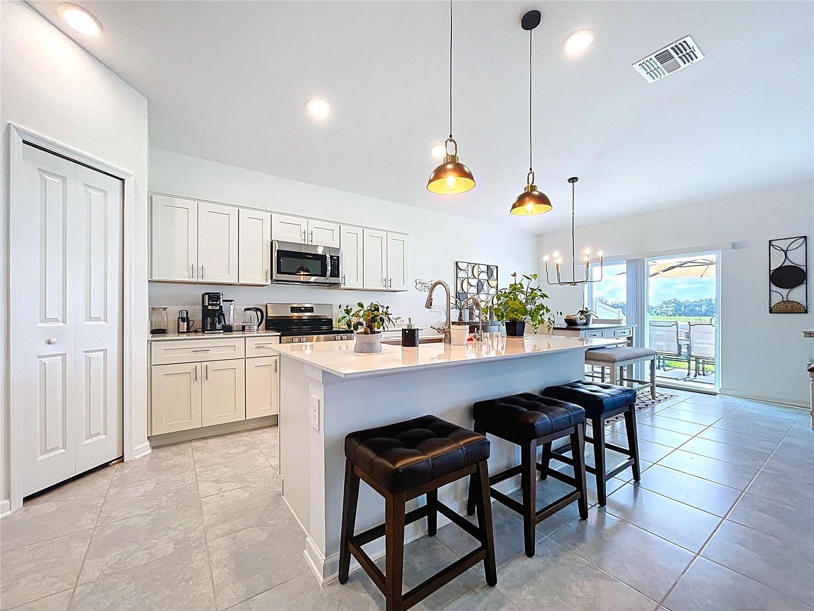 RANCHES/LK MCLEOD II - Residential Lease
