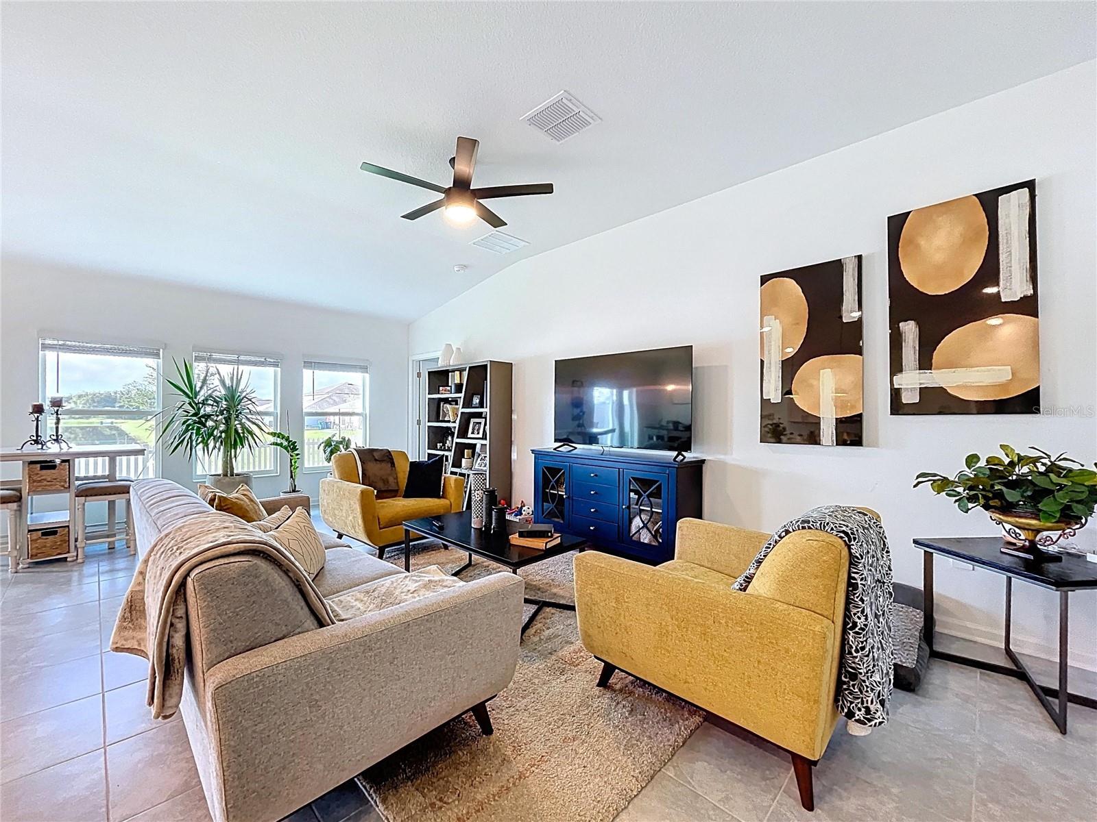 RANCHES/LK MCLEOD II - Residential Lease