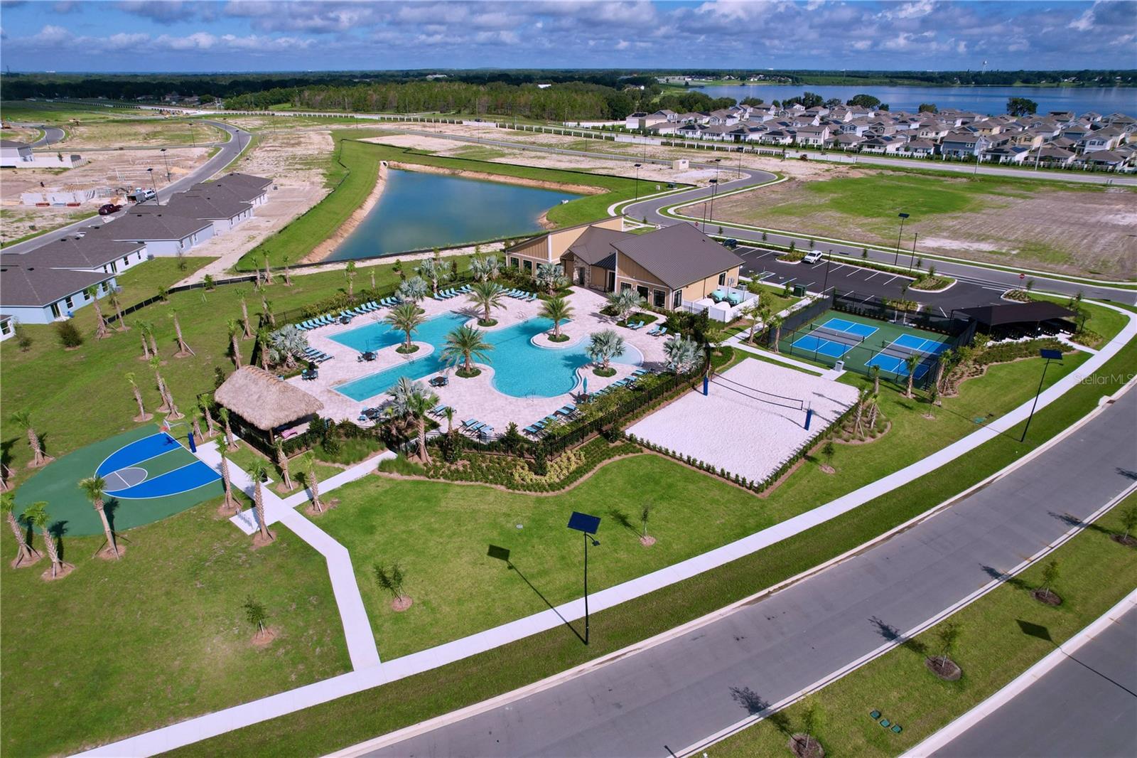 RANCHES/LK MCLEOD II - Residential Lease