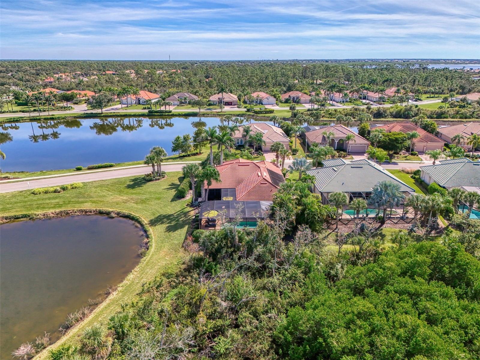 RIVERWOOD - Residential