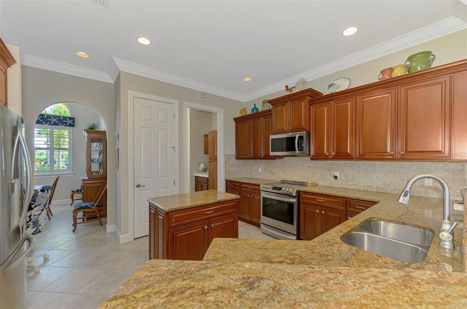 RIVERWOOD - Residential