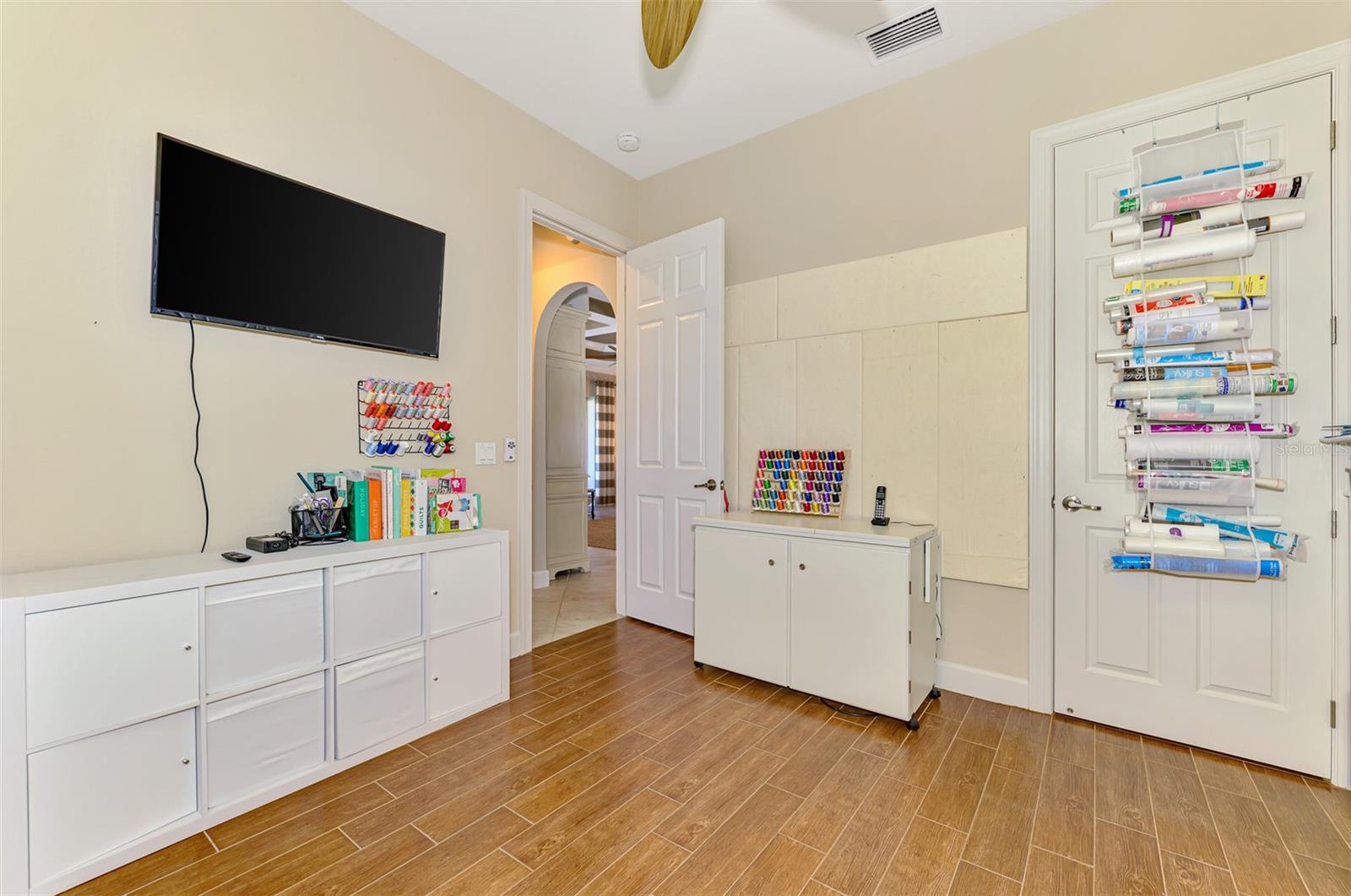 RIVERWOOD - Residential