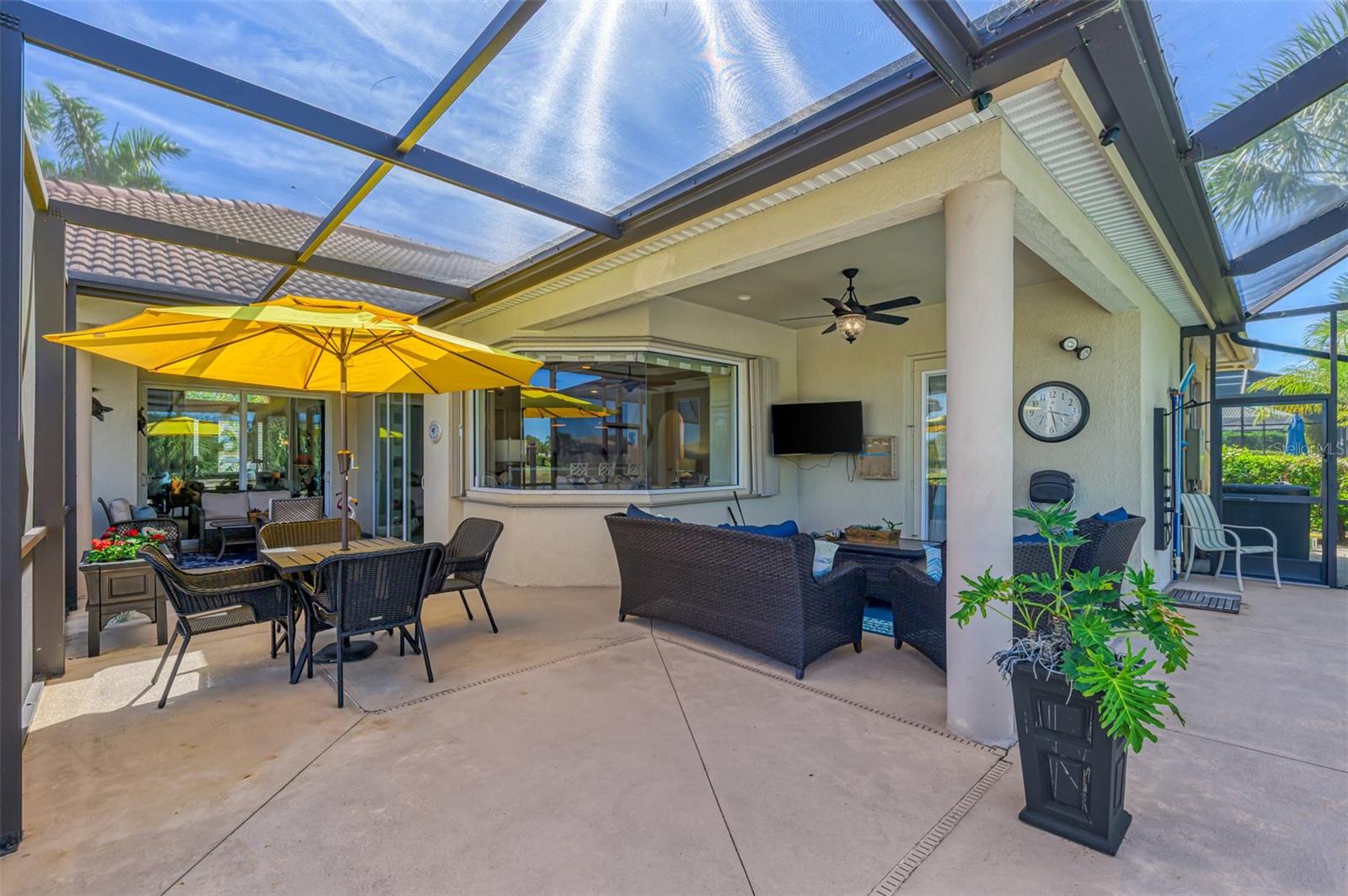 RIVERWOOD - Residential