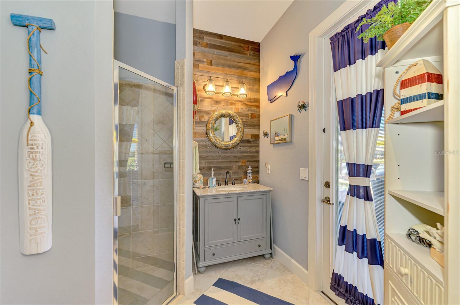 RIVERWOOD - Residential